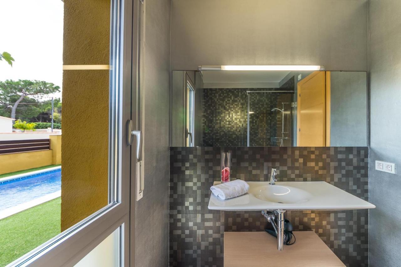 Villa Marianna L' Escala Bagian luar foto